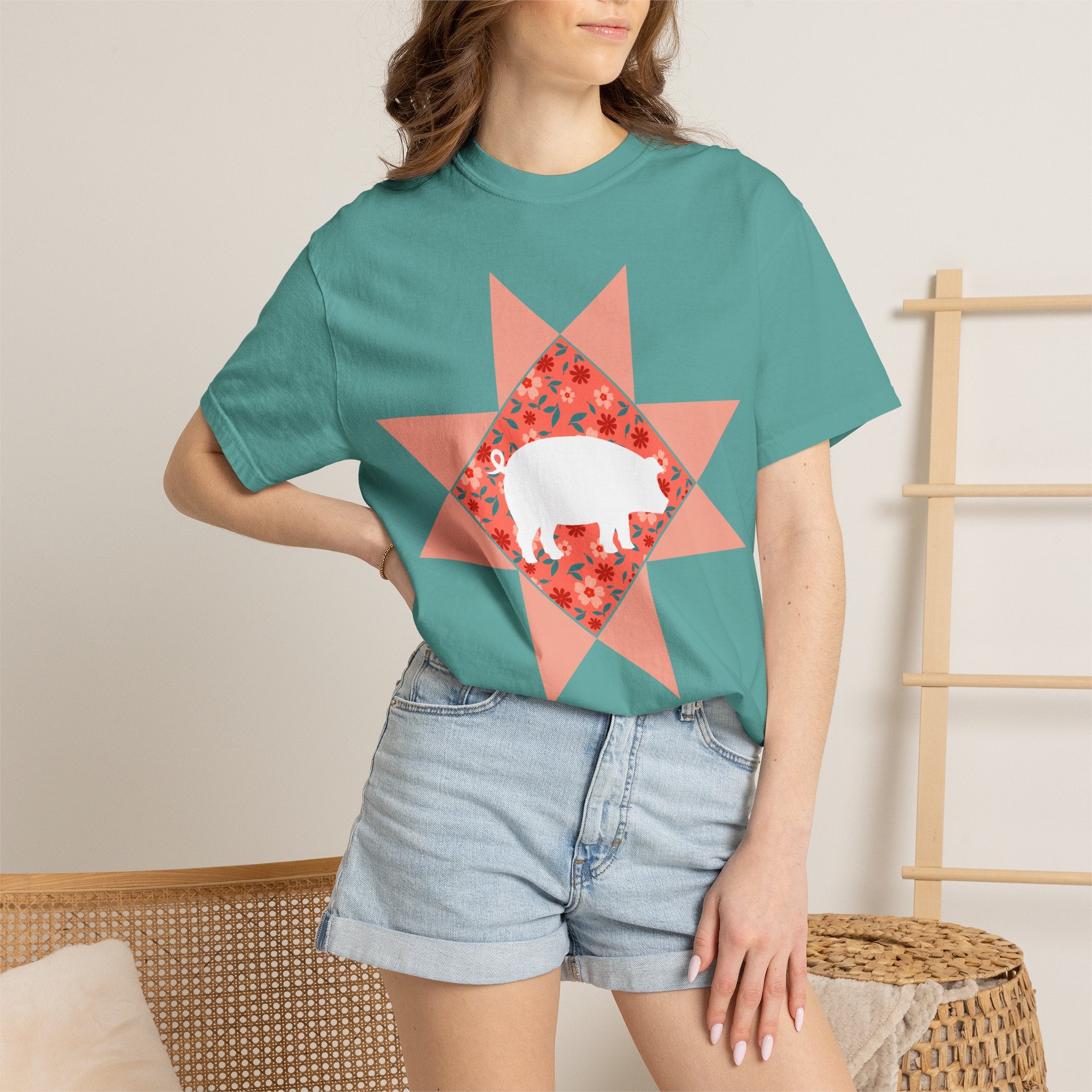 Pig Silhouette Star Quilting T-Shirt — Floral Farm Animal Tee