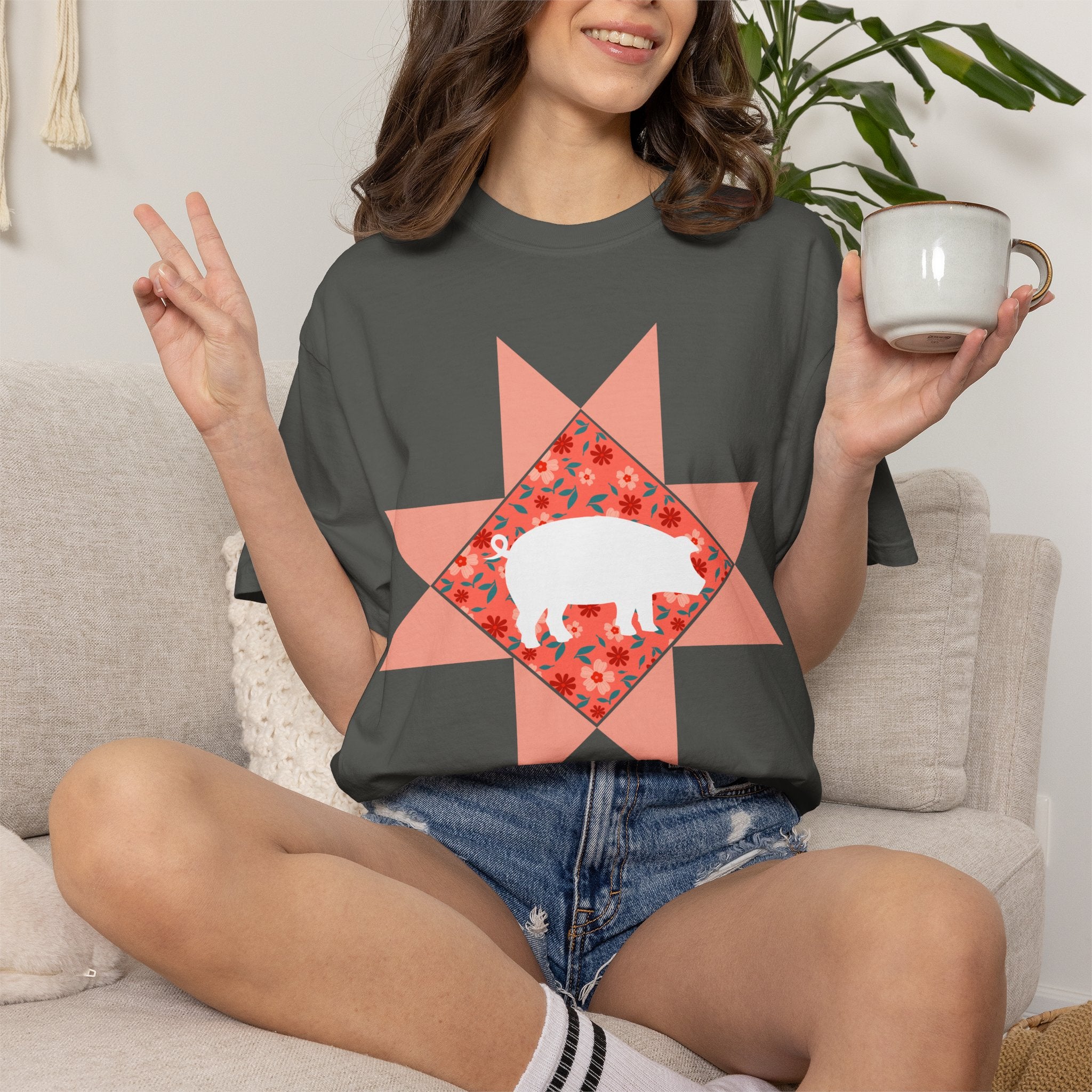 Pig Silhouette Star Quilting T-Shirt — Floral Farm Animal Tee
