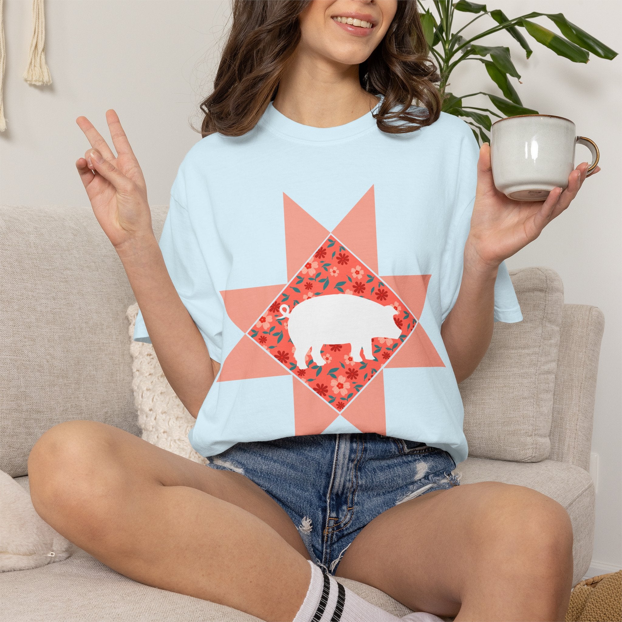 Pig Silhouette Star Quilting T-Shirt — Floral Farm Animal Tee